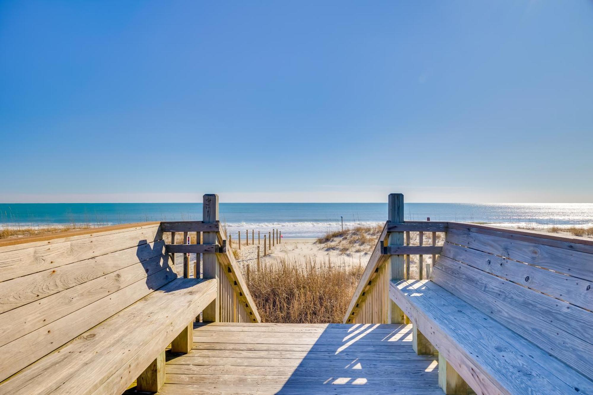 Lovely Emerald Isle Home, Walk To Beach! Eksteriør bilde