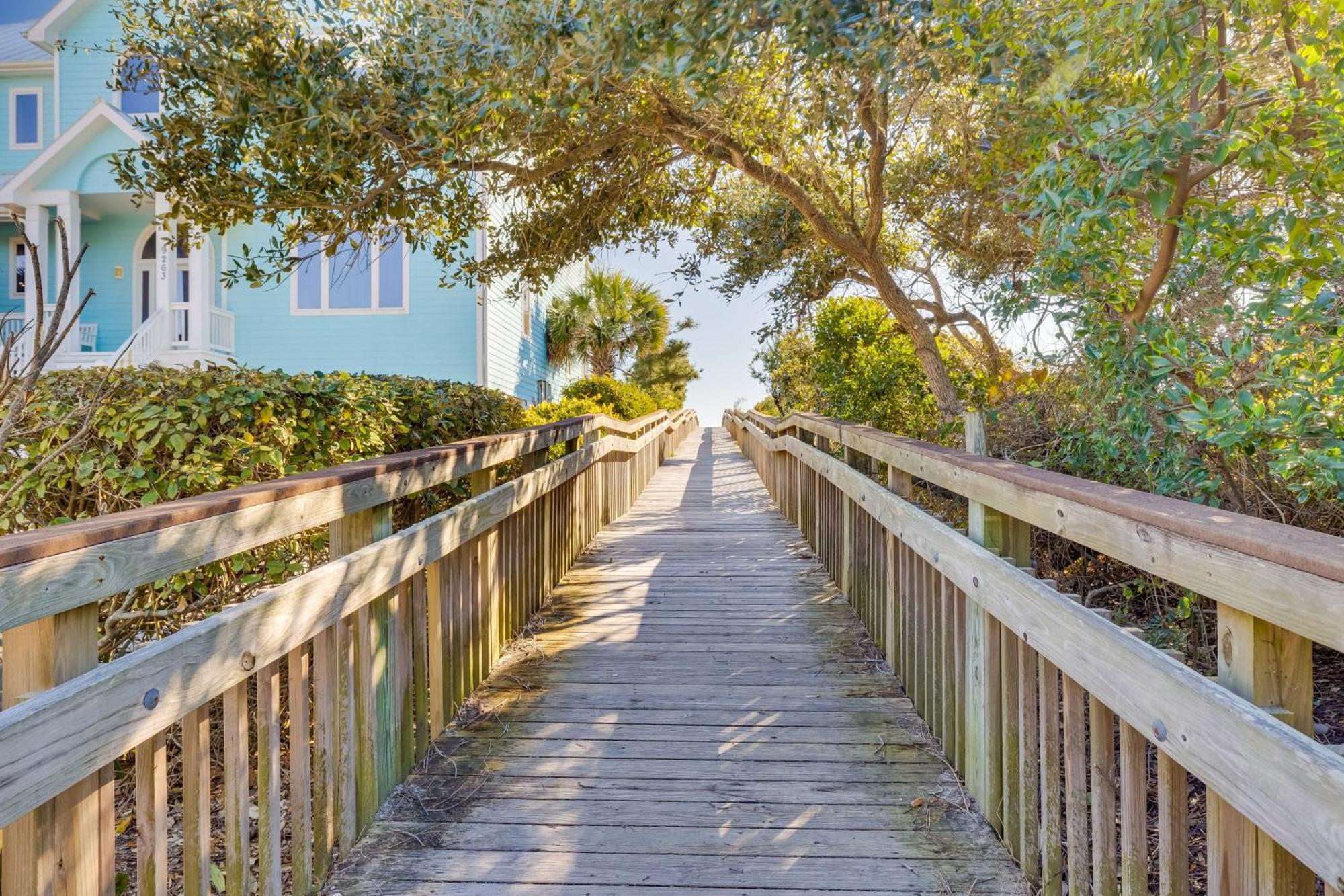 Lovely Emerald Isle Home, Walk To Beach! Eksteriør bilde