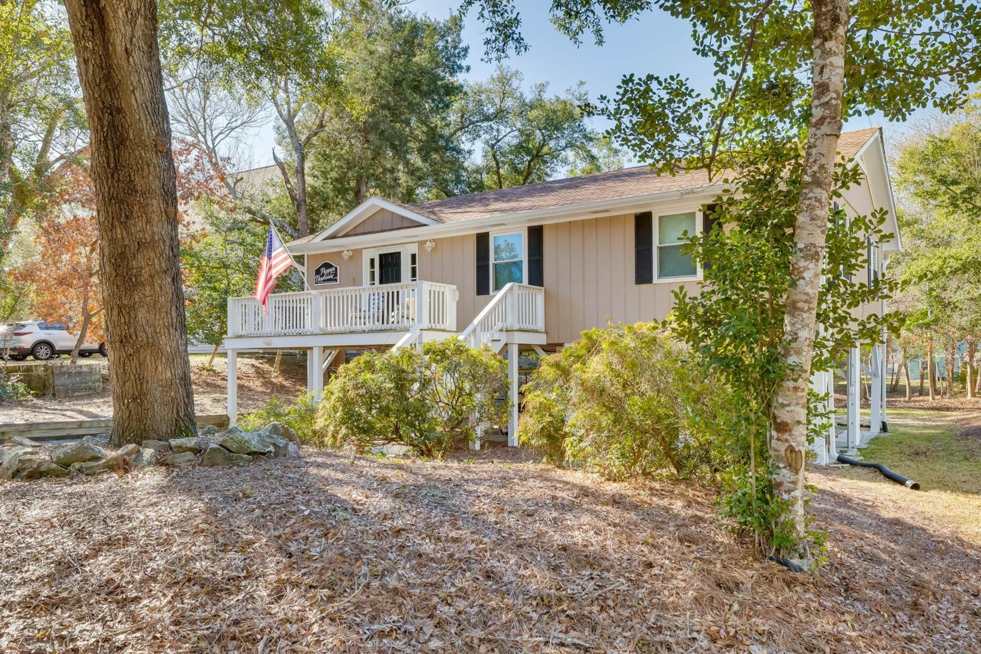 Lovely Emerald Isle Home, Walk To Beach! Eksteriør bilde