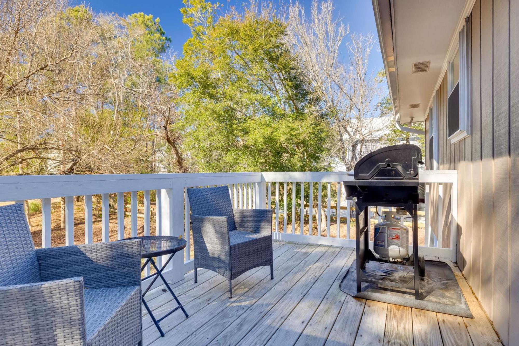 Lovely Emerald Isle Home, Walk To Beach! Eksteriør bilde